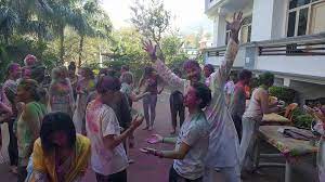 rishikul-yogshala-celebrates-the-festival-of-colors-holi-day
