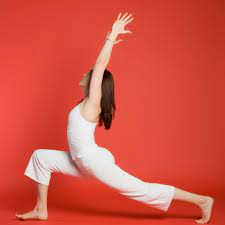 mix-weight-training-with-yoga-for-weight-loss-virabhadrasana-modification-yoga-with-weights