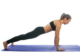 the-best-yoga -poses-for-flat-stomach-plank-pose