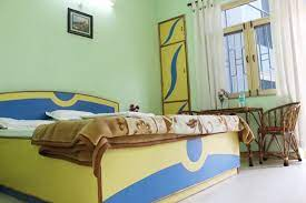Comfortable and Cozy Room with Natural Light and Stylish Decor