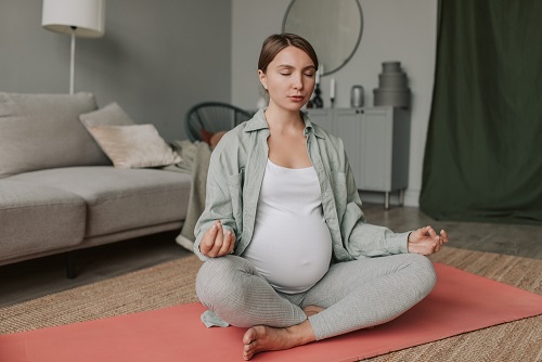 Prenatal Yoga: Calm the Mind, Reduces Stress Prenatal Yoga: Calm the Mind, Reduces Stress