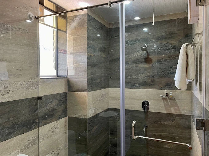 Bathroom at Rishikul Yogshala during Yoga Teacher Training in Mysore