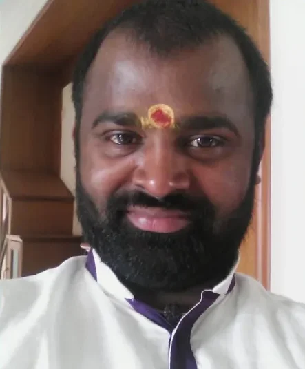 Ganesha Chaitan : Experienced Yoga Teacher at Rishikul Yogshala